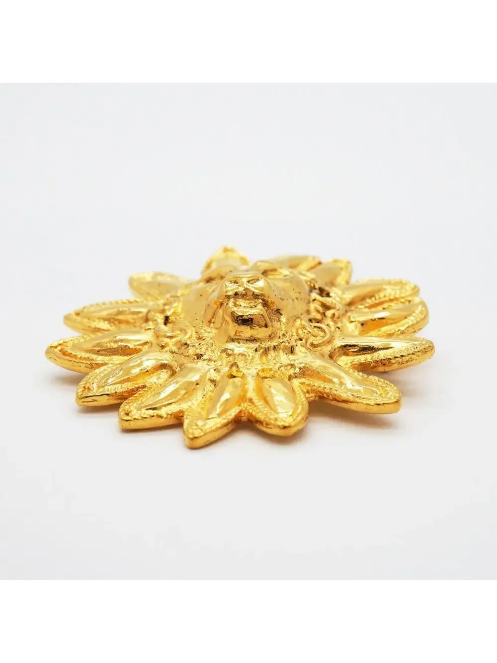 Chanel Cc Logo Brooch Metal #327473C84B